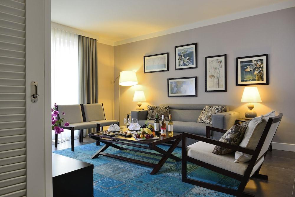 Sundance Suites Hotel Тургутрейс Экстерьер фото